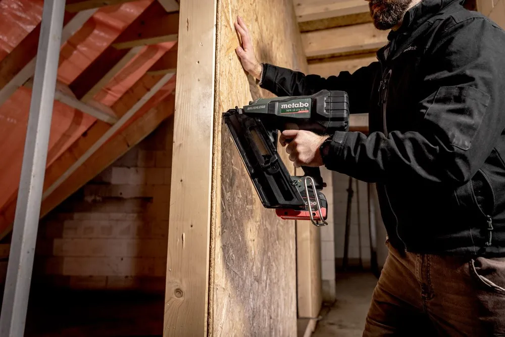 METABO ACCUSTRIPNAGELTACKER